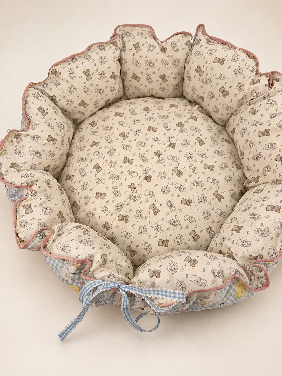 Bear and lotus pet bed