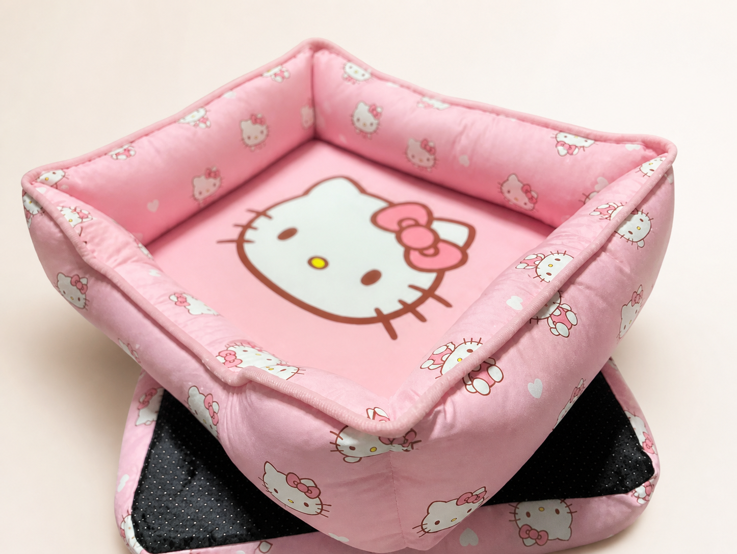 Cartoon floral square pet bed